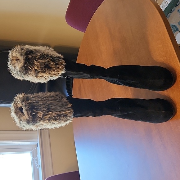 DONATED - Picture 2 of 4